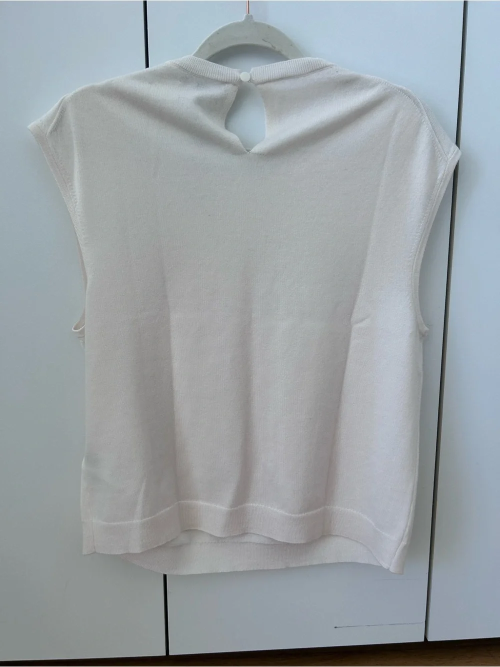 J.Crew Women’s Featherweight Cashmere-Blend Cropped Sweater Shell - Snow